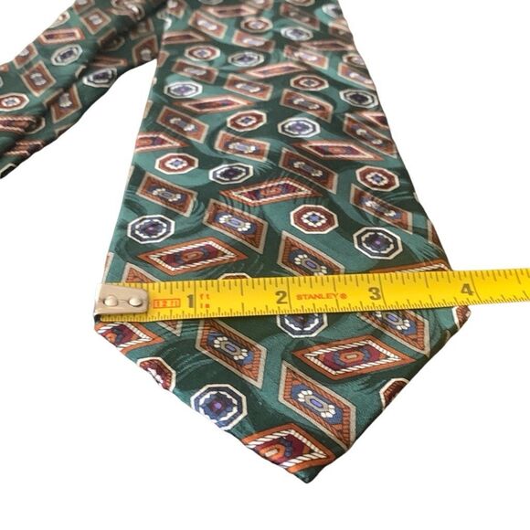 Pre Owned Men’s Geoffrey Beene Tie Neck Tie Necktie 100% Silk From Italy USA - Picture 5 of 5